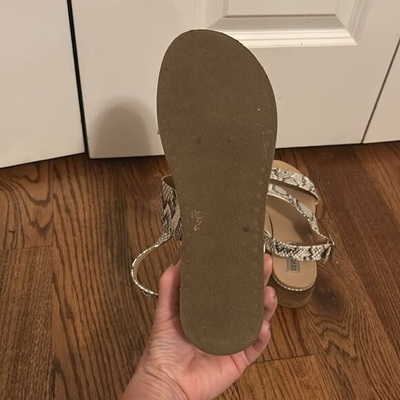 Steve Madden Teenie Platform Sandals Size 8.5 - Picture 6 of 6